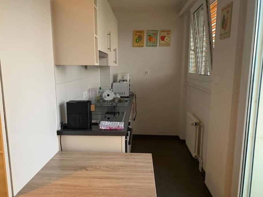 Appartement Beautiful Studio 2 Minutes From The Train Station à Lausanne Extérieur photo