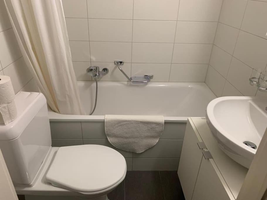 Appartement Beautiful Studio 2 Minutes From The Train Station à Lausanne Extérieur photo