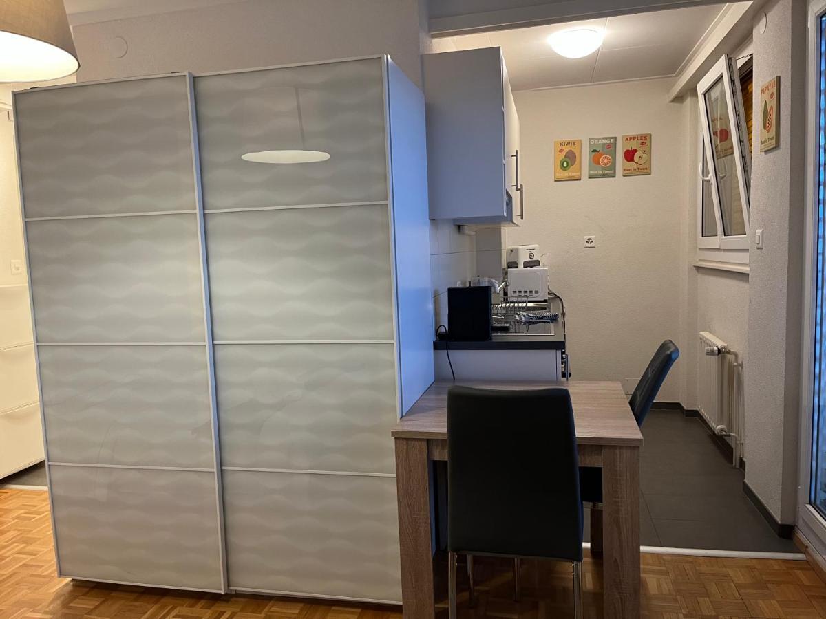 Appartement Beautiful Studio 2 Minutes From The Train Station à Lausanne Extérieur photo